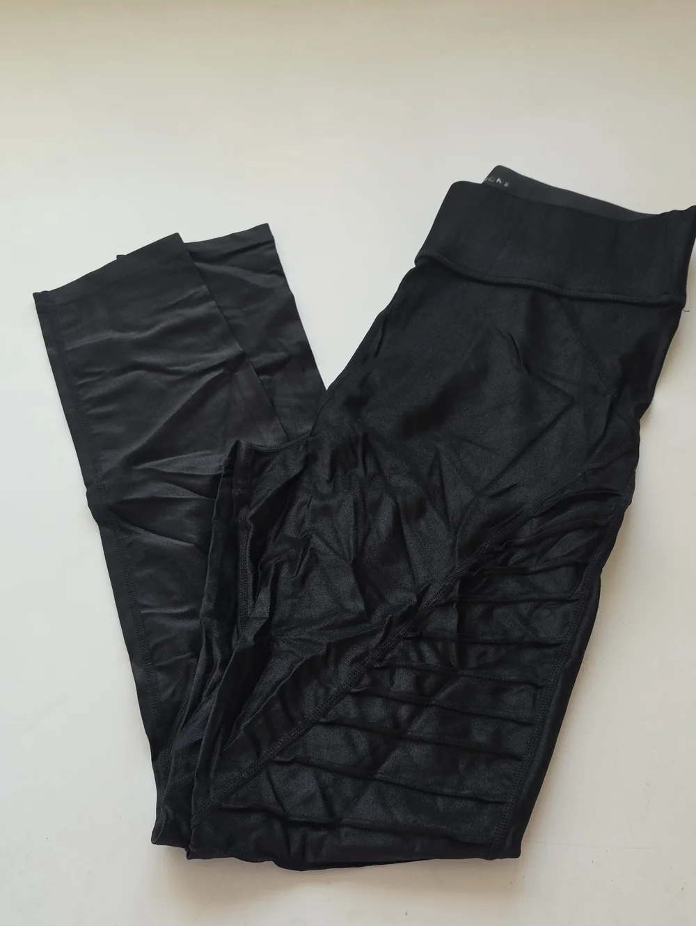 Carbon38 metallic pleat pin tuck moto shine leggings